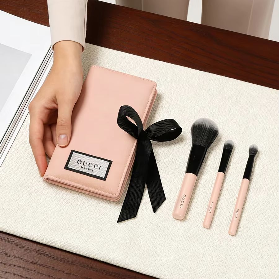 GUCCIs bag Makeup Brush Set Pi - đánh giá và giá Ysl Beauty Makeup